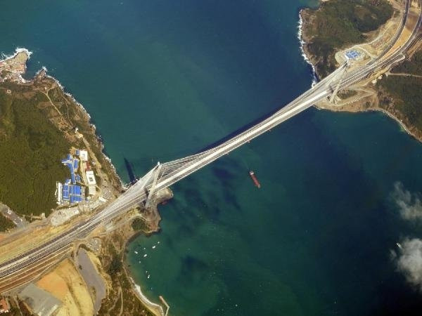 3. Köprü, 5 bin metreden görüntülendi