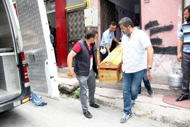 Mahalleli kötü kokuya dayanamadı polisi aradı