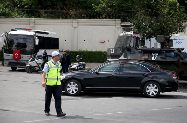 Güvenlik zirvesi için yollar kapatıldı