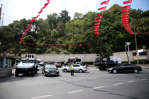 Güvenlik zirvesi için yollar kapatıldı