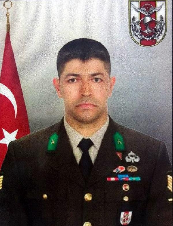 Ömer Halisdemir’in heykeli dikildi