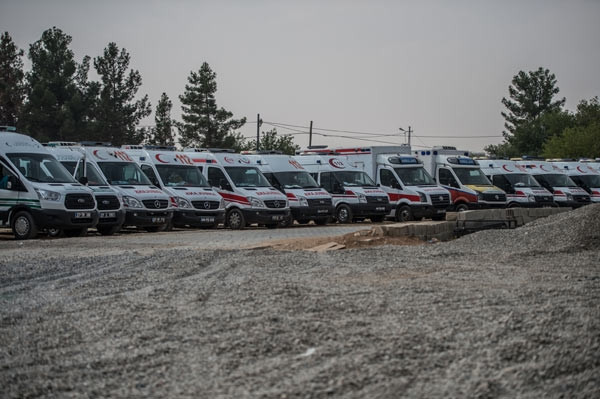 Sınırda tanklar hareketli