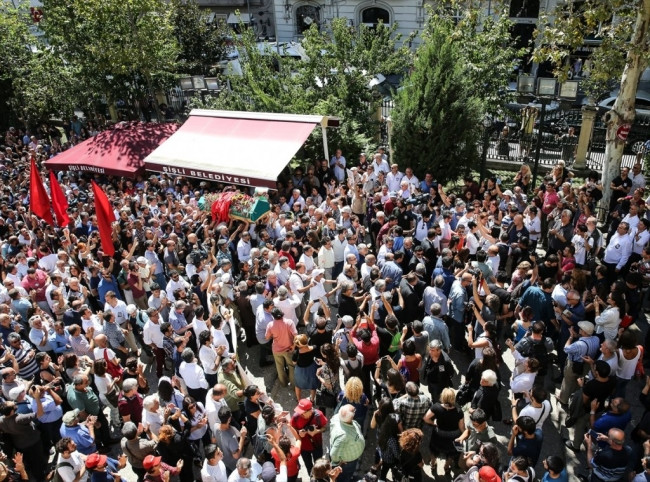 Usta yazar Vedat Türkali'ye veda