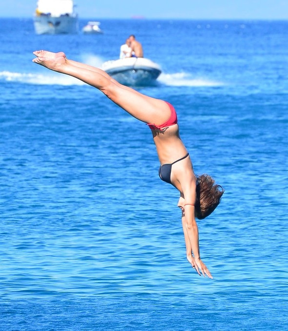 Ayça Varlıer Bodrum tatilinde