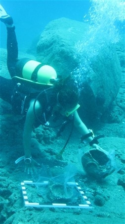 Antalya'daki batıktan 12'nci yüzyıl yemek tabağı
