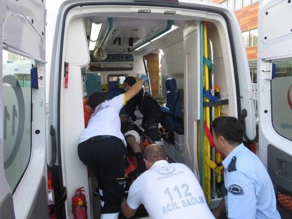 Ataşehir'de silahlı saldırı: 3 yaralı
