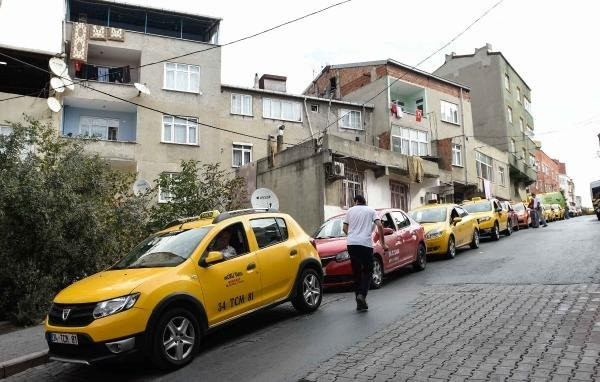 Taksicilerin 'zam' kuyruğu
