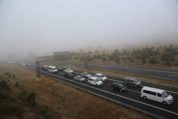 TEM'de trafik sabaha kadar bitmedi