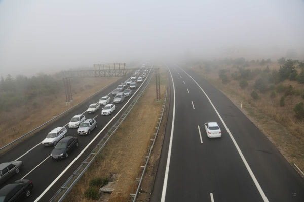 TEM'de trafik sabaha kadar bitmedi