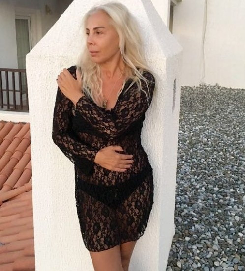 Semiha Yankı'dan bikinili paylaşım