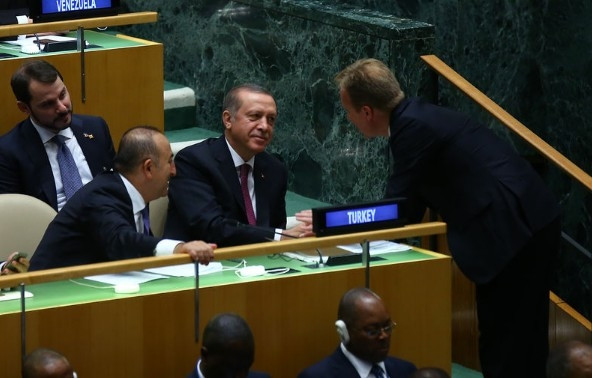 John Kerry Erdoğan'ın yanına geldi ve...