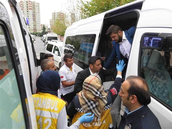 Öğrenci servisi şoförleri birbirine silah çekti