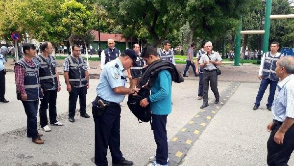 Gaziantep'te camiye saldırı istihbaratı alarma geçirdi