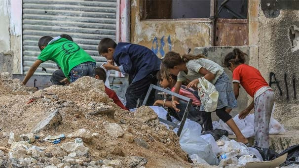 IŞİD okula da bomba koymuş !