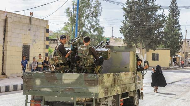 IŞİD okula da bomba koymuş !