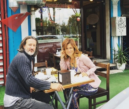 Tanıştıktan 4 gün sonra evlendi