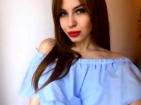 Bekaretini satışa çıkardı