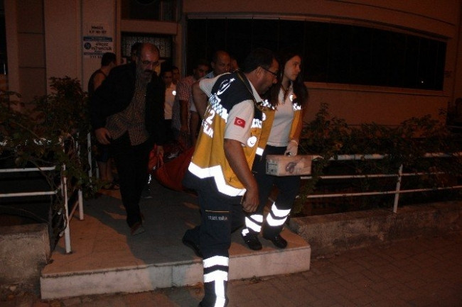 Cinnet getiren koca, polis eşini vurdu