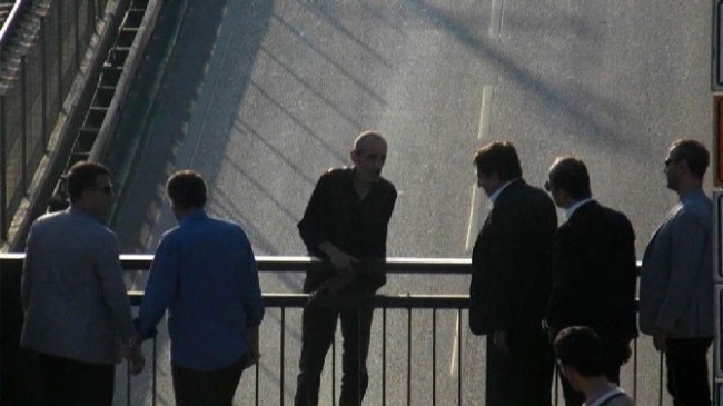 İntihar edecekti Vali kurtardı !