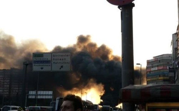 İstanbul'da karakol yakınlarında patlama