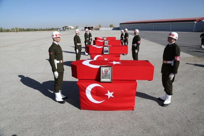 Şemdinli şehitleri uğurlandı