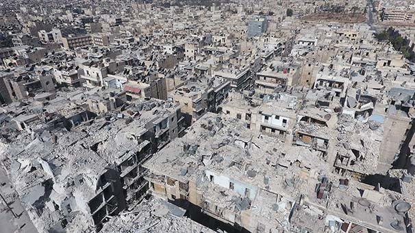Harabeye dönen Halep havadan görüntülendi