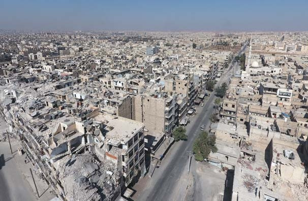 Harabeye dönen Halep havadan görüntülendi