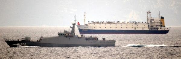Ege'de sıcak saatler ! Yunanlılar durdurdu