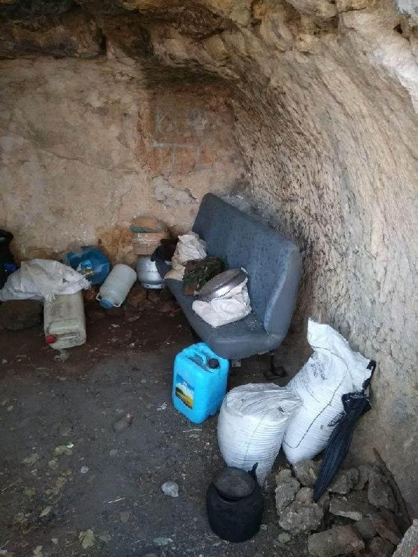 Mardin'de 3 bombalı araç geçirildi
