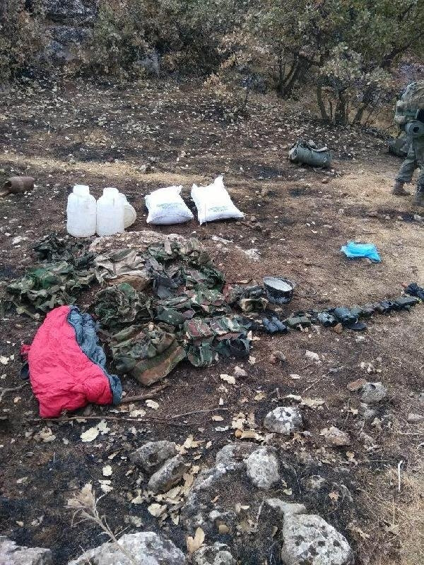 Mardin'de 3 bombalı araç geçirildi