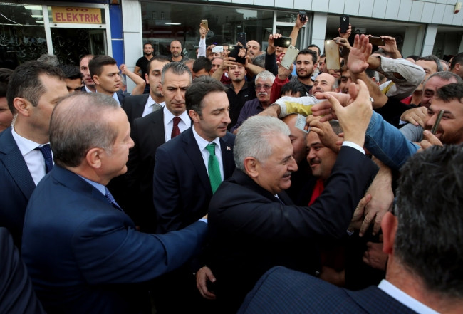 Erdoğan ve Yıldırım'dan esnaf ziyareti