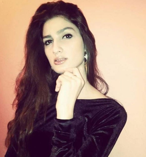 Best Model birincisi sert çıktı