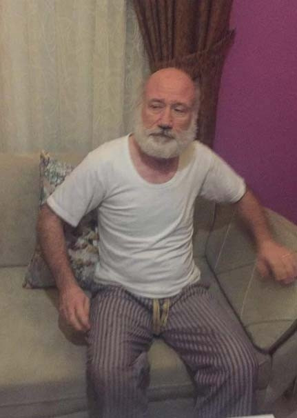 Darbeci amiral bakın nasıl saklanmış...