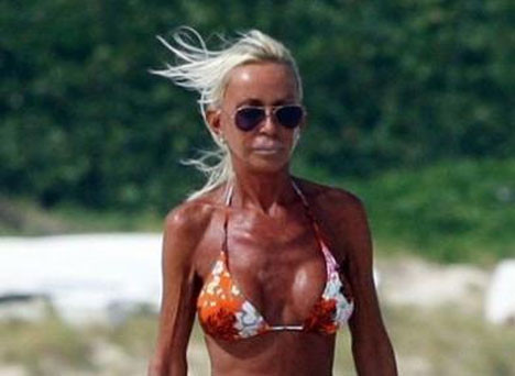 Donatella Versaceden bikini şov