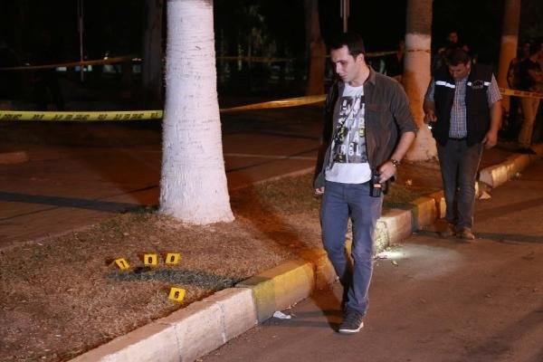 Mersin'de polislere saldırı: 2'si polis, 3 yaralı