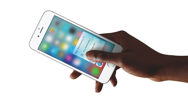 Adını ve soyadını değiştirene bedava iPhone 7