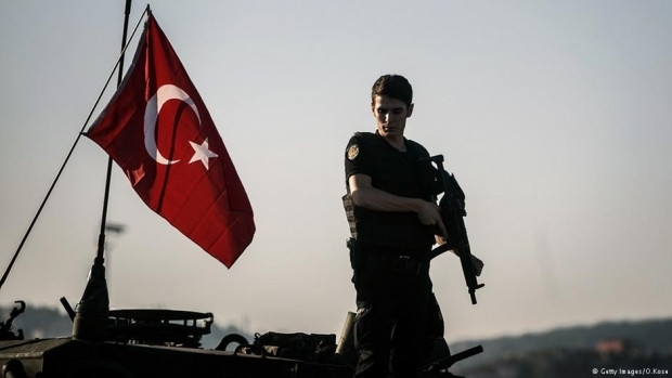 Son anket açıklandı: Başkanlık + 3 partili Meclis