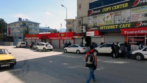 Tunceli'de kepenkler açılmadı