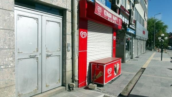 Tunceli'de kepenkler açılmadı