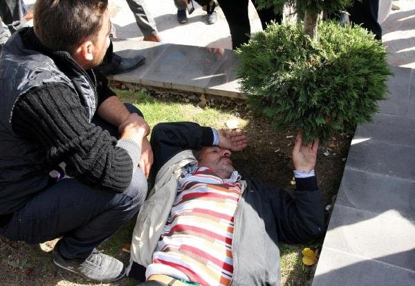 Kadınlara laf attı dayak yedi
