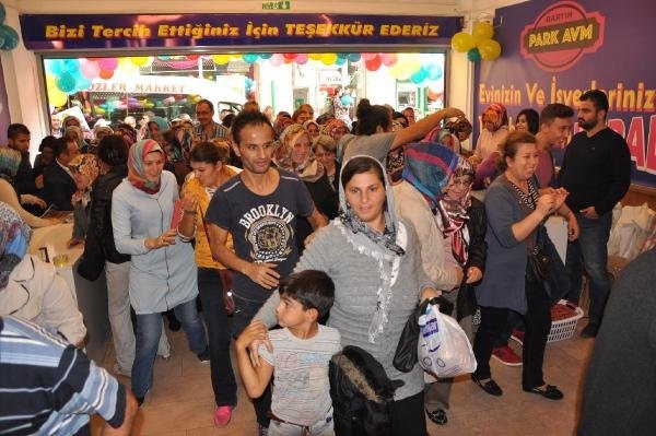 Bu da ne alırsan 5 TL izdihamı