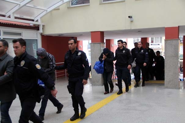 Bylock gözaltıları devam ediyor !