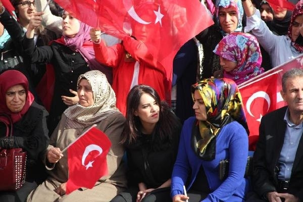 Bingöl'de "teröre lanet" mitingi