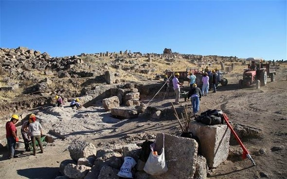Bin 500 yıllık sığınak ortaya çıkarıldı
