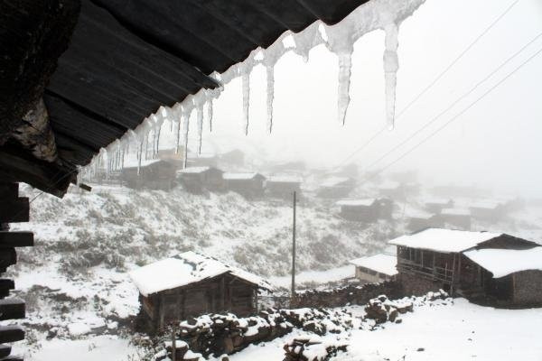 Ardahan'a yılın ilk karı düştü