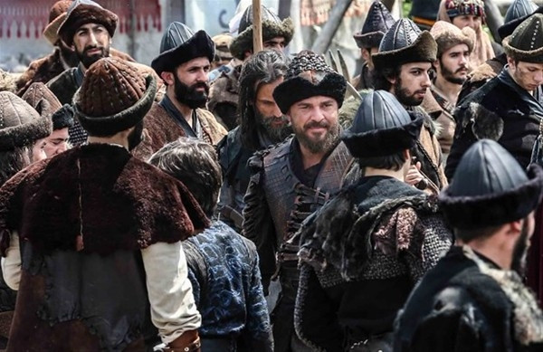 Diriliş Ertuğrul'a efsane karakterler