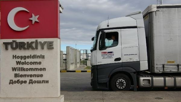 Emniyet'in pasaport sistemi yine çöktü