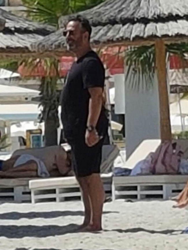 Cem Yılmaz bu sefer fena yakalandı!