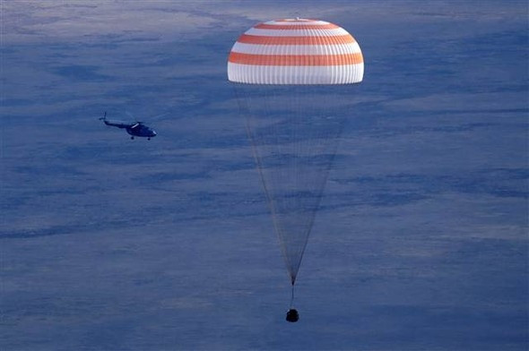 115 gündür uzaydaydı ! Dünyaya indi