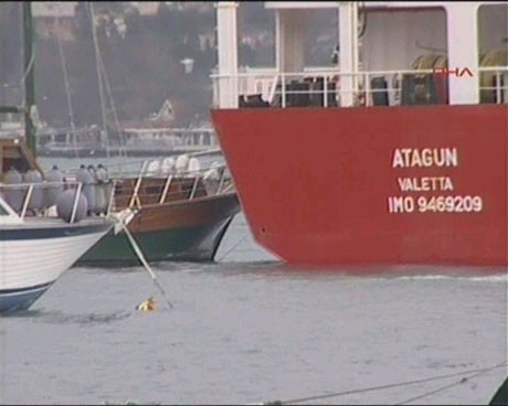 İstanbul Boğazında faciaya ramak kaldı